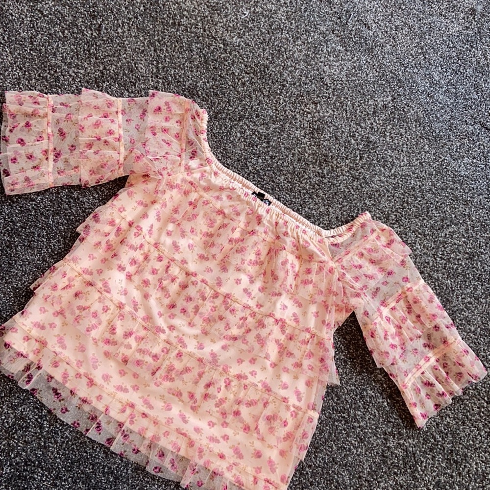 Beautiful blush Express top